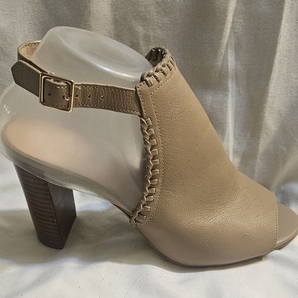 kate spade Shoes - Kate Spade New York Orelene Taupe Block Heel Sandals Womens Sz 8.5M